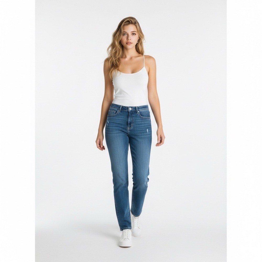 NWT Old Navy Extra High Rise Curvy Straight Leg Raw Edge Distressed Jeans - Picture 1 of 10